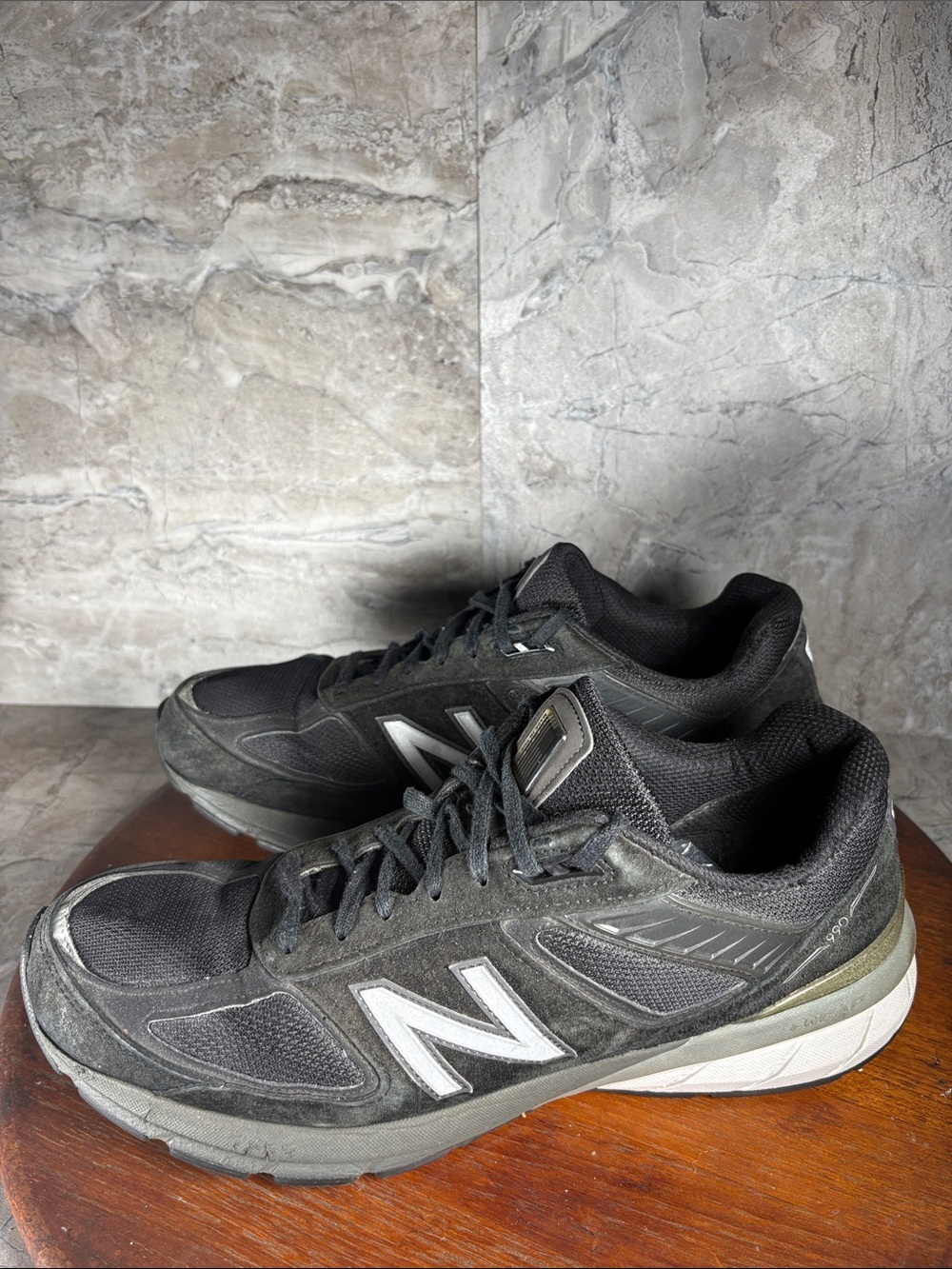 New Balance 990v5 Men’s Size 13 Black Athletic Shoes
